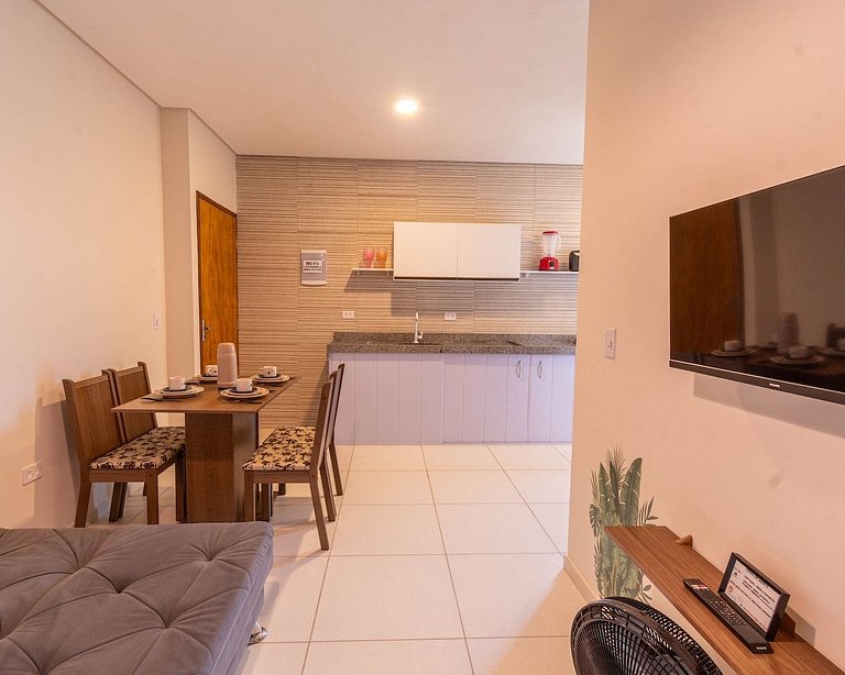 Top c/ Varanda,100M Praia c/ Cozinha, Wifi, ArCond