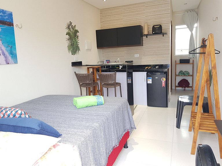 Ideal p/ 2 Pessoas c/Cozinha,100mt Praia c/Garagem