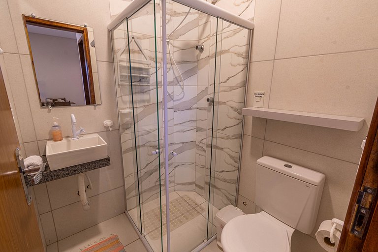 Top c/ Varanda,100M Praia c/ Cozinha, Wifi, ArCond
