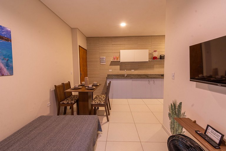 Top c/ Varanda,100M Praia c/ Cozinha, Wifi, ArCond