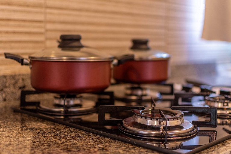 Flats Mar'Bella Conforto e Espaço para FAMÍLIA/ Cozinha Equi